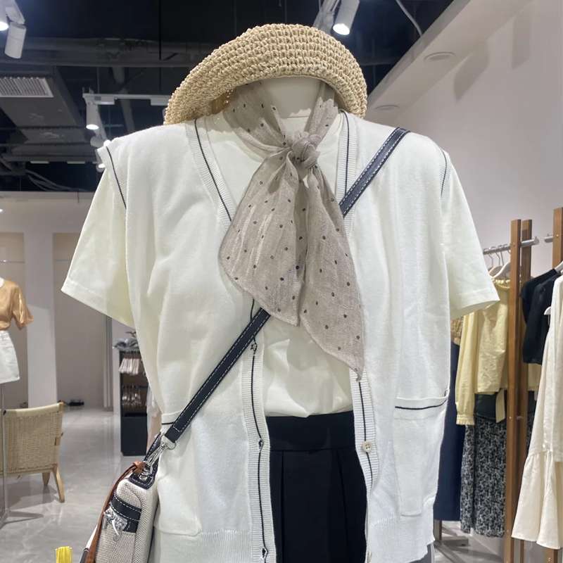 シンプル水玉スカーフ