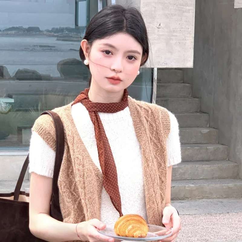 都会的シンプルスカーフ