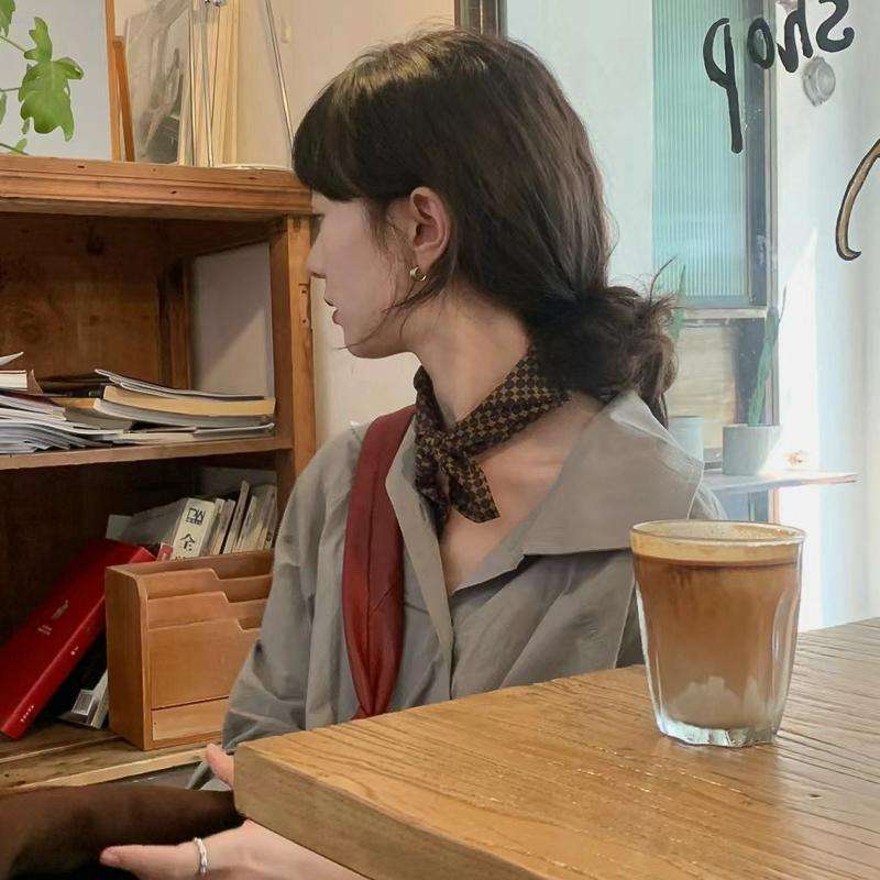 巴里風パターンスカーフ