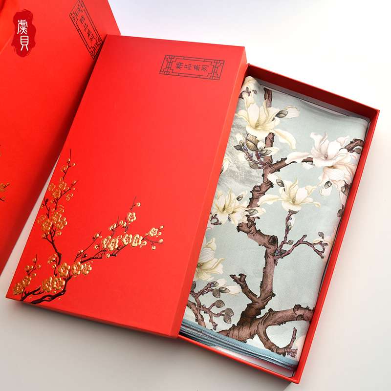 花鳥風月の彩り箱入りスカーフ
