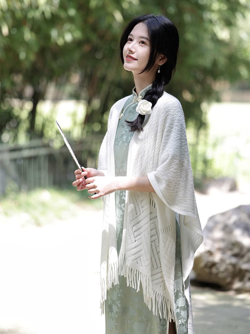 スカーフ 優美な透かし編みフリンジショール